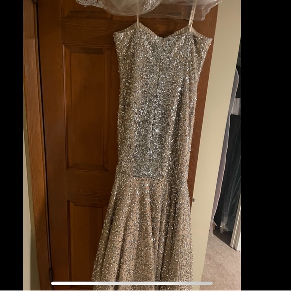 SOLD - Picture 5 of 6